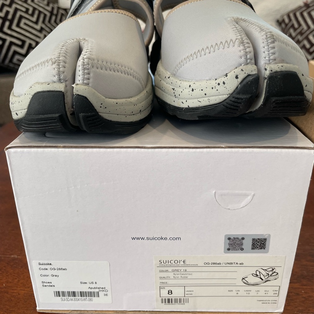 Suicoke Gray Split-Toe Shoes - Picture 5 of 5